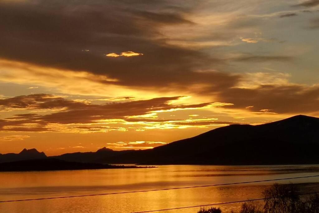 Liten Kjellerleilighet. Landlig Rolig Omrade. Tromso Bagian luar foto
